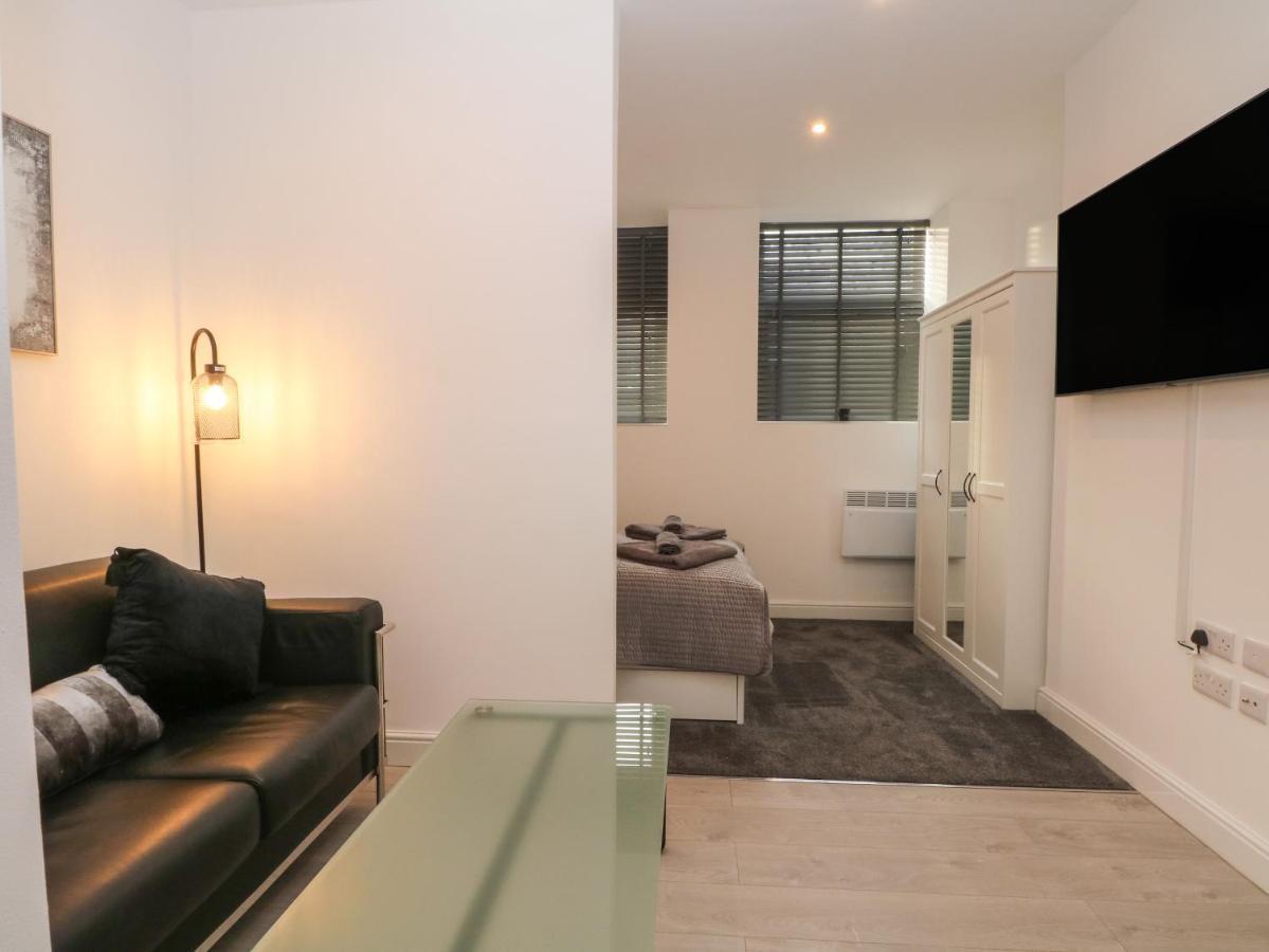 24 Apartment